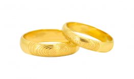 Ý nghĩa của cặp nhẫn cưới vân tay mà bạn nên biết