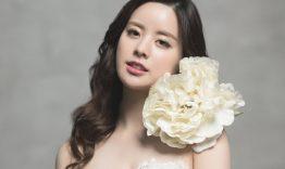 Trang điểm cô dâu mặt tròn đẹp tựa v-line