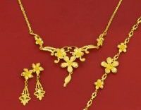 Mua trang sức cưới ở đâu uy tín?