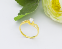 Nên mua nhẫn cầu hôn như thế nào?