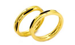 Nhẫn cưới có nên đổi hay không?
