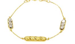 Kiểu lắc tay vàng 18k đang được ưa chuộng hiện nay