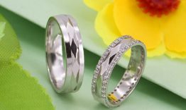 Gợi ý cách chọn nhẫn cưới theo màu sắc của vàng và tuổi vàng