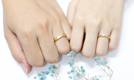 Nhẫn cưới mua vàng gì?