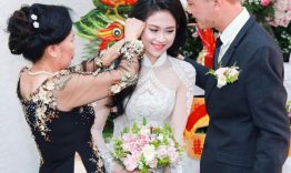 Đám hỏi có cần tặng nữ trang vàng không?