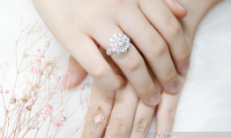 Top 5 nhẫn vàng trắng nữ đơn giản