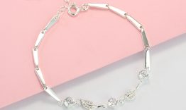 Bí quyết chọn vòng tay bạc nữ đẹp