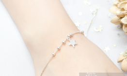 Những mẫu lắc tay vàng 18k 1 chỉ nữ được yêu thích năm 2020