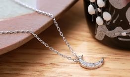 Những mẫu dây chuyền vàng cho bé gái được ưa chuộng năm 2020