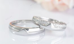 Top 5 nhẫn cưới vàng trắng “đốn tim”những căp đôi trẻ nửa đầu năm 2023