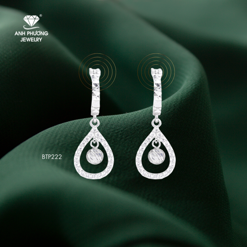 Điểm Danh Các Kiểu Thiết Kế Bông Tai Vàng Trắng Phổ Biến Hiện Nay